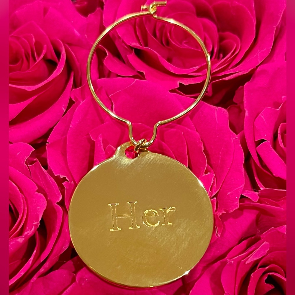 Rare Burberry Her Gold Key Chain Pendant Hook (Perfume Line).